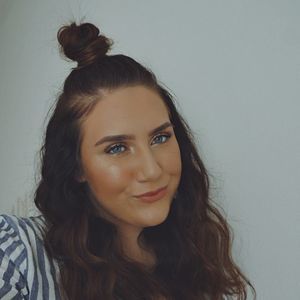 Meet your Posher, Esther